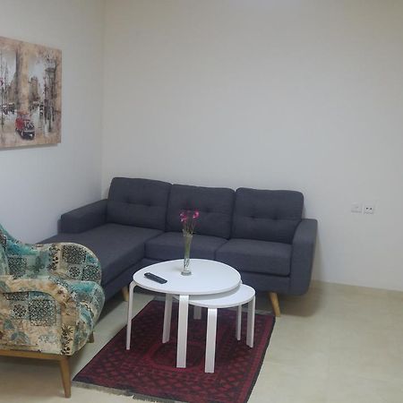 Sabba'S Apartment Кфар-Сава Екстер'єр фото